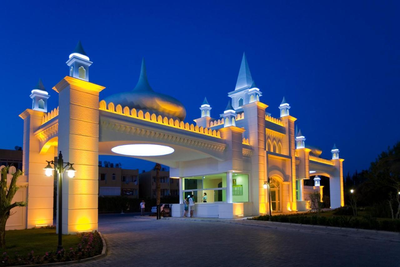 Kamelya Aishen Club & Aqua Ultra All Inclusive Kids Concept Side Exteriér fotografie Entrance to the complex