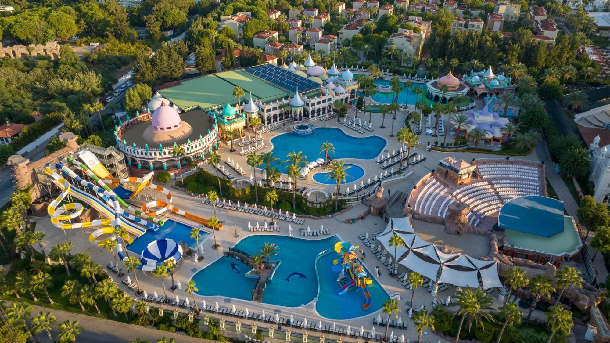 Kamelya Aishen Club & Aqua Ultra All Inclusive Kids Concept Side Exteriér fotografie Aerial view of the park